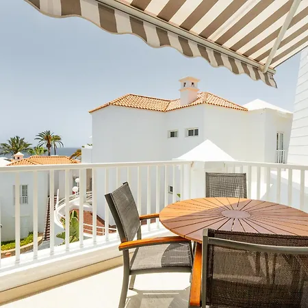 Spacious With Ocean View شقة أذيخي