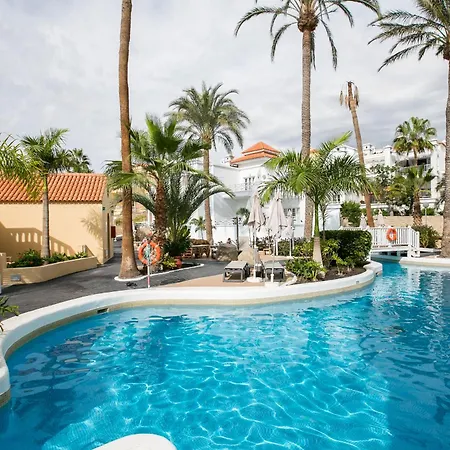 Spacious With Ocean View Apartment *