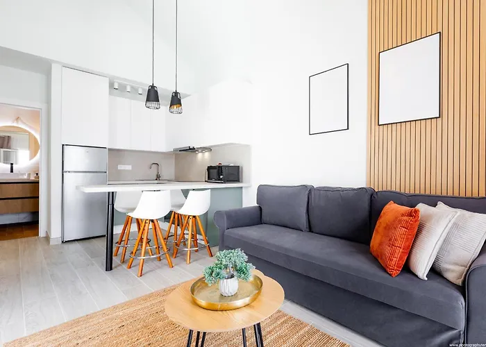 Spacious With Ocean View Apartament